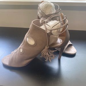 Like new beautiful Aquazurra sandals